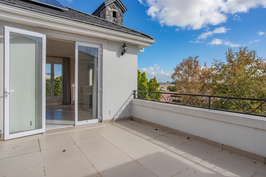 To Let 4 Bedroom Property for Rent in Val De Vie Estate Western Cape